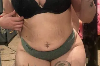 Iam avaliable - Image 3